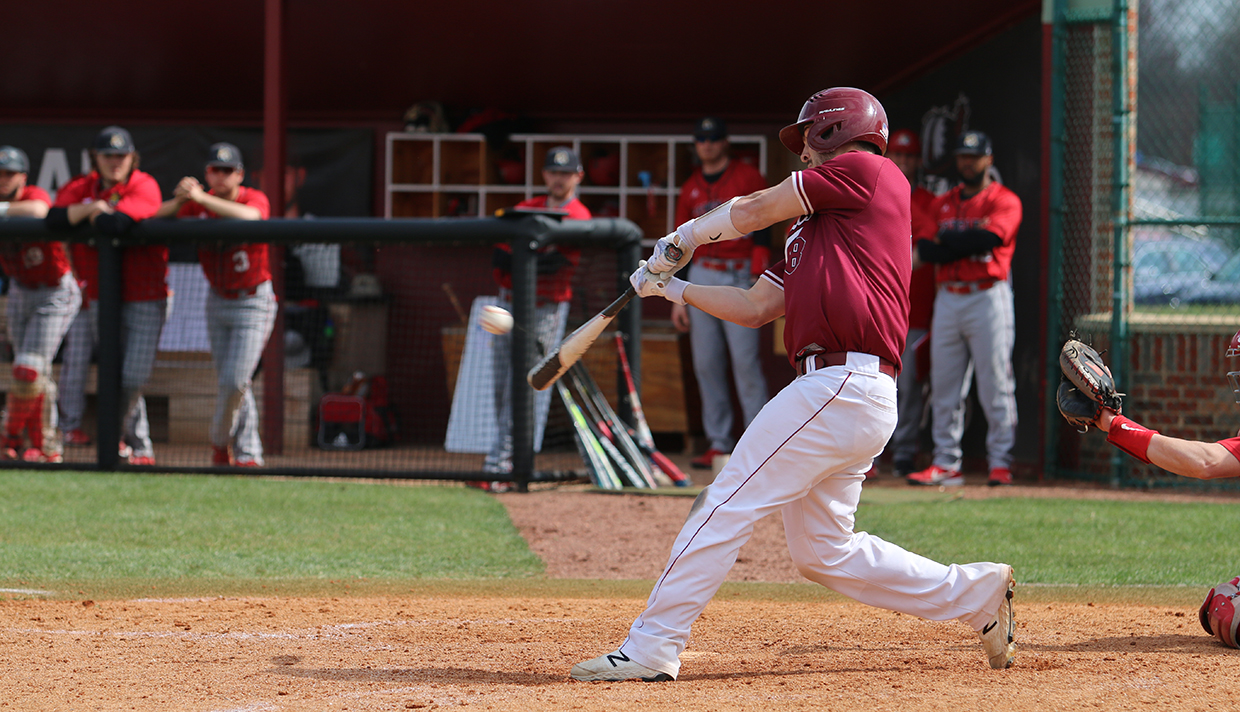 No. 22 IU Southeast Defeats Indiana Wesleyan 5-2