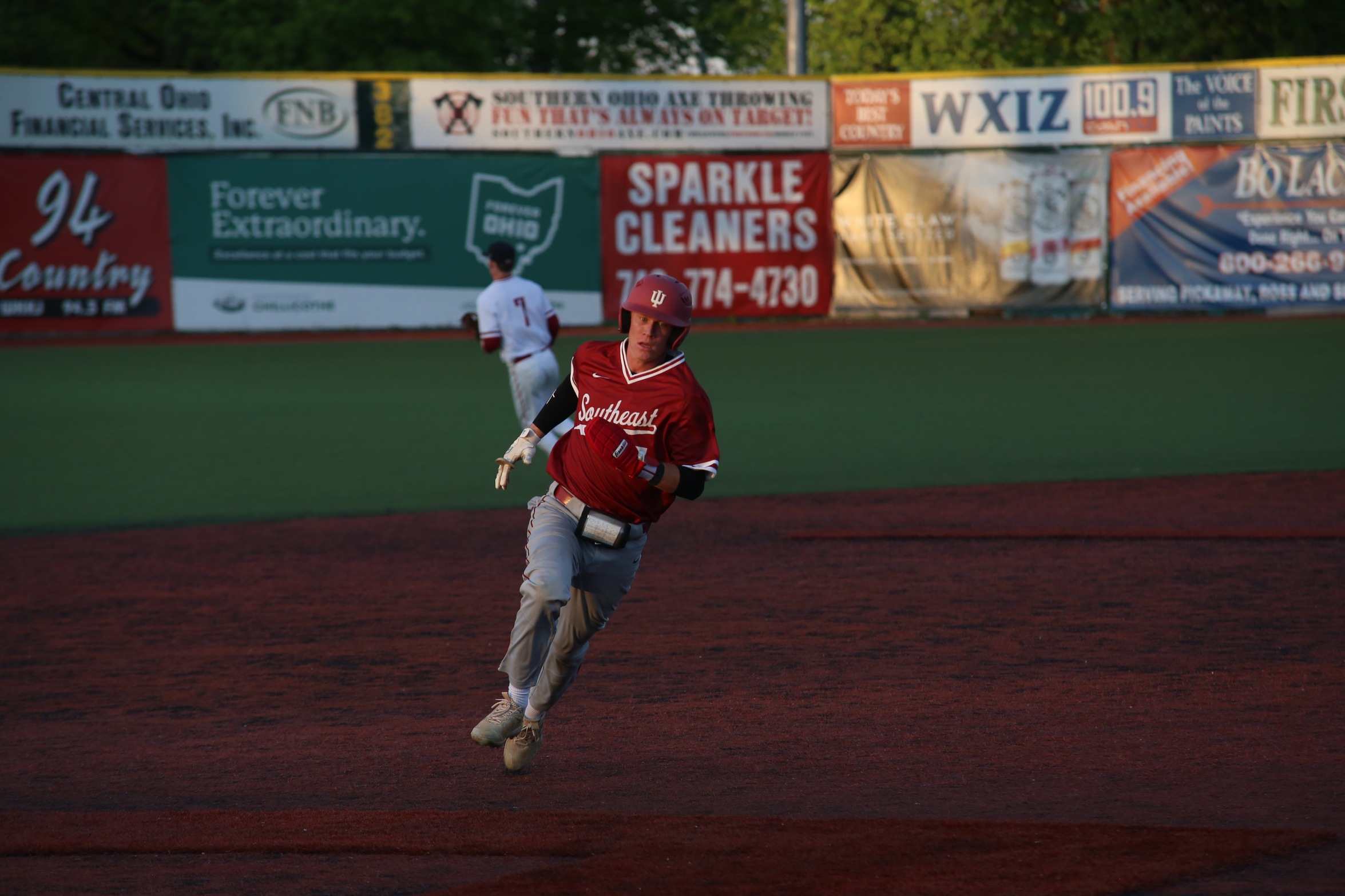 Grenadiers Get Past Rio Grande 8-6 In RSC Tournament