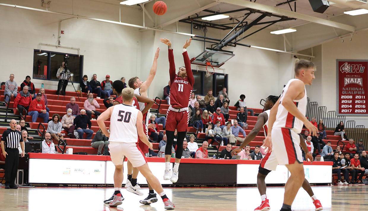 GRENADIERS GROUND EAGLES 80-72 TUESDAY