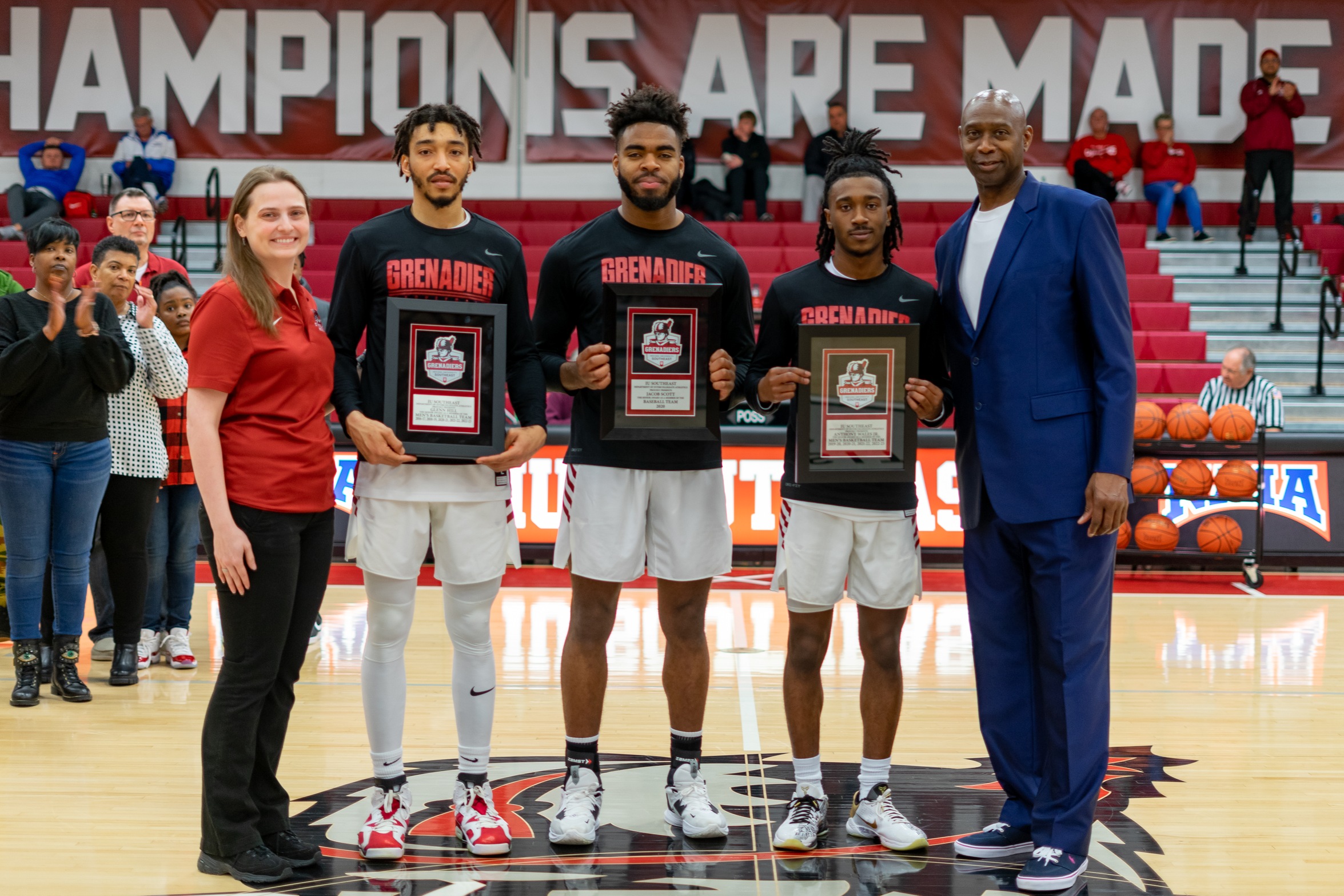 Grenadiers Cruise Past Miami-Middletown On Senior Day