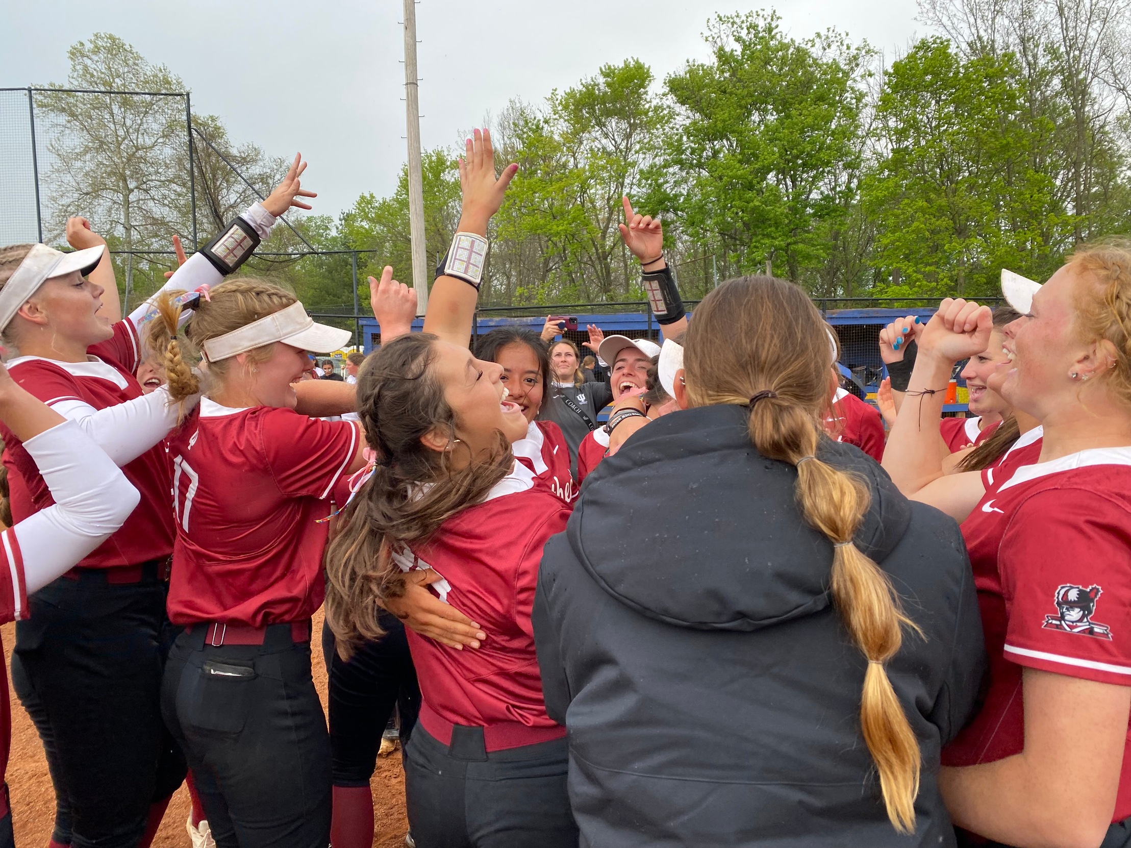 Grenadiers Clinch RSC Regular Season Championship with Win Over Midway